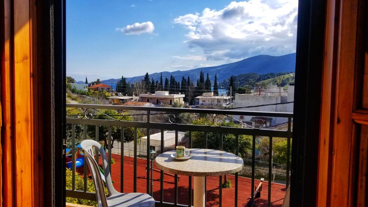 Poros TownValerie'S Houseアパートメント エクステリア 写真
