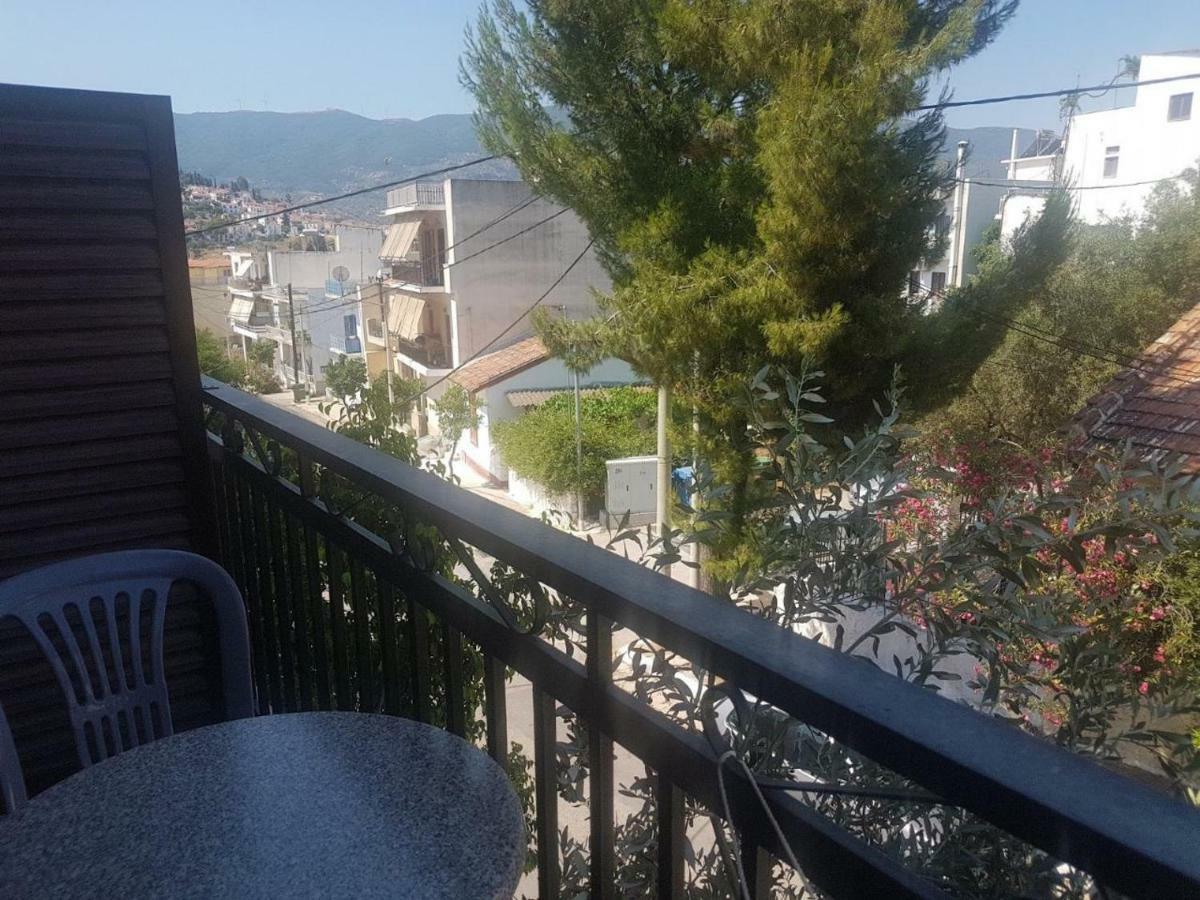Poros TownValerie'S Houseアパートメント エクステリア 写真